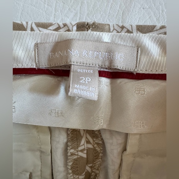 Banana Republic Capri Pants - Picture 7 of 8